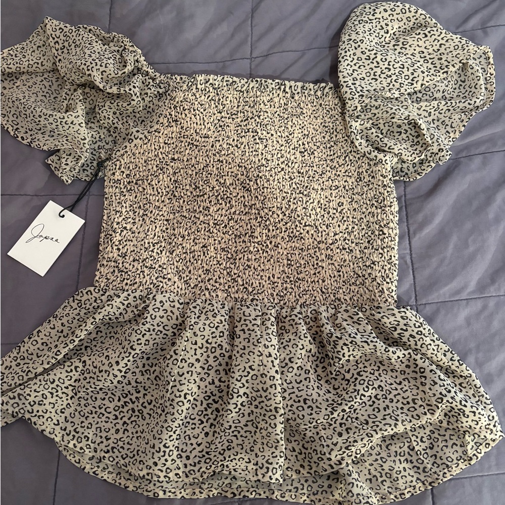 Cute cheetah Print Blouse